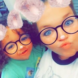 Meet your Posher, Crystal